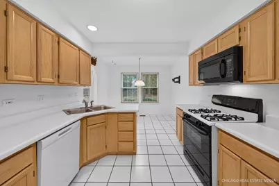 518 Palm Court, Crystal Lake, IL 60014 - Photo 6