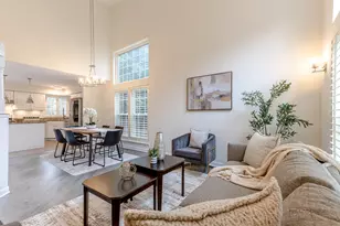 589 Marseilles Cir, Buffalo Grove, IL 60089 - Photo 4
