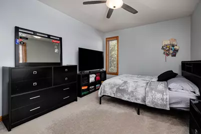 560 Birch Hollow Drive, Antioch, IL 60002 - Photo 18
