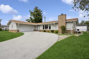 18921 Willow Ave, Country Club Hills, IL 60478 - Photo 1