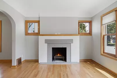 586 S Hawthorne Avenue, Elmhurst, IL 60126 - Photo 6