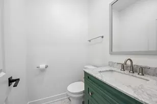 1114 N Broadway Ave, Melrose Park, IL 60160 - Photo 22
