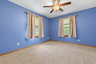 6037 Banbridge Dr, Roscoe, IL 61073 - Photo 12