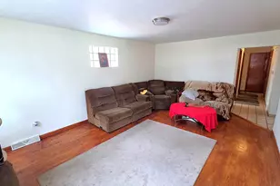 3517 Sarah St, Franklin Park, IL 60131 - Photo 4