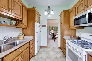 1608 E Jonquil Terrace, Arlington Heights, IL 60004 - Photo 6