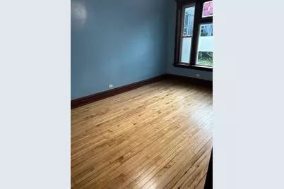 3243 N Hoyne Avenue #1, Chicago, IL 60618 - Photo 2
