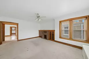 4055 W Nelson St, Chicago, IL 60641 - Photo 22