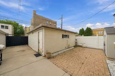 4055 W Nelson Street, Chicago, IL 60641 - Photo 48
