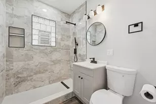 10607 S May St, Chicago, IL 60643 - Photo 8