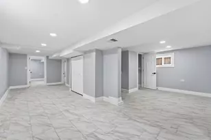 10607 S May St, Chicago, IL 60643 - Photo 16
