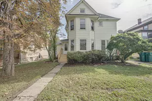 706 McDonough St, Joliet, IL 60436 - Photo 1