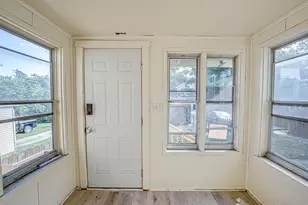 706 McDonough St, Joliet, IL 60436 - Photo 18