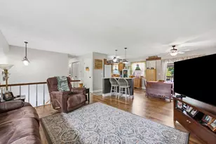 1 Kimberly Dr, Coal Valley, IL 61240 - Photo 4