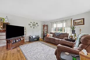 1 Kimberly Dr, Coal Valley, IL 61240 - Photo 2