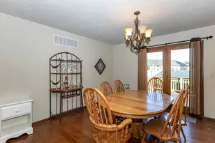 506 W Williams St, Atkinson, IL 61235 - Photo 6