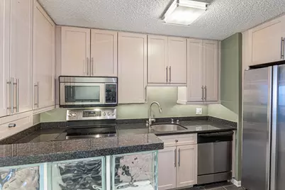 1122 N Clark Street #3105, Chicago, IL 60610 - Photo 12