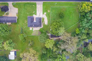 32836 Genoa Rd, Genoa, IL 60135 - Photo 4