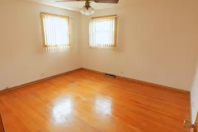 9734 Tulley Avenue, Oak Lawn, IL 60453 - Photo 8