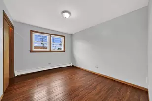 5701 S Kenton Ave, Chicago, IL 60629 - Photo 8