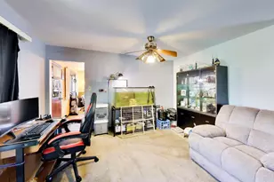 354 E Huntington Ln, Elmhurst, IL 60126 - Photo 8