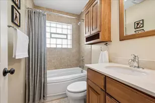 8027 Long Ave, Skokie, IL 60077 - Photo 34