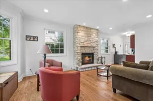 8027 Long Ave, Skokie, IL 60077 - Photo 10