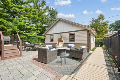 8027 Long Avenue, Skokie, IL 60077 - Photo 6