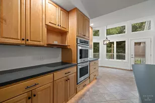 11610 Brittany Ct, Spring Grove, IL 60081 - Photo 12