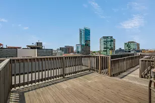 680 N Milwaukee Ave, Chicago, IL 60642 - Photo 20