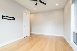 680 N Milwaukee Ave, Chicago, IL 60642 - Photo 8