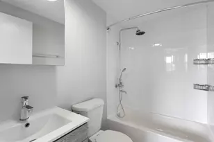 6134 N Kenmore Ave, Chicago, IL 60660 - Photo 10