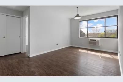 6134 N Kenmore Avenue #409, Chicago, IL 60660 - Photo 2