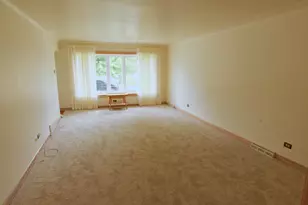 4537 W 100th Pl, Oak Lawn, IL 60453 - Photo 2