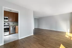 5858 N Sheridan Rd, Chicago, IL 60660 - Photo 6