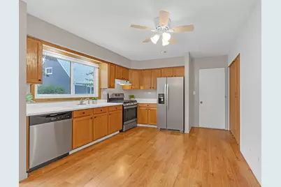 29W456 Blackthorn Lane, Warrenville, IL 60555 - Photo 6