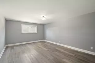 14057 S Hoxie Ave, Burnham, IL 60633 - Photo 12