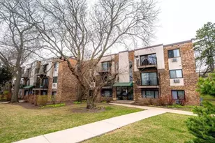 1475 Winslowe Dr, Palatine, IL 60074 - Photo 1