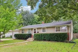 370 W Margaret Terrace, Cary, IL 60013 - Photo 1