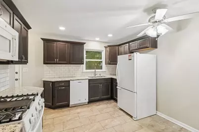370 W Margaret Terrace, Cary, IL 60013 - Photo 8