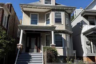 2448 W Gunnison St, Chicago, IL 60625 - Photo 2