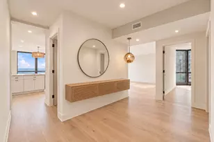 990 N Lake Shore Dr, Chicago, IL 60611 - Photo 2