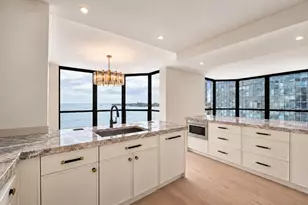990 N Lake Shore Dr, Chicago, IL 60611 - Photo 4
