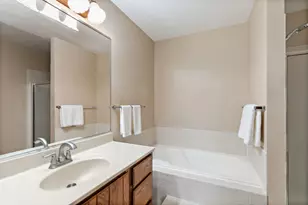 232 Sedgewick Cir, Saint Charles, IL 60174 - Photo 22