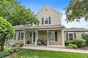 232 Sedgewick Cir, Saint Charles, IL 60174 - Photo 2