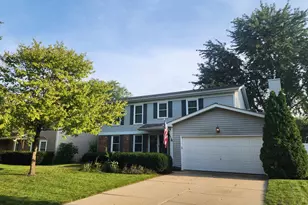 763 Concord Dr, Crystal Lake, IL 60014 - Photo 1