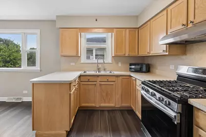 6122 W Leland Avenue #2, Chicago, IL 60630 - Photo 8