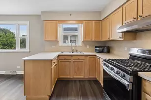 6122 W Leland Ave, Chicago, IL 60630 - Photo 8