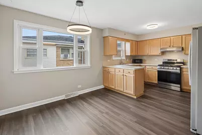 6122 W Leland Avenue #2, Chicago, IL 60630 - Photo 10