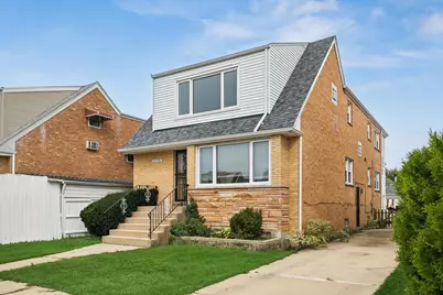 6122 W Leland Avenue #2, Chicago, IL 60630 - Photo 1