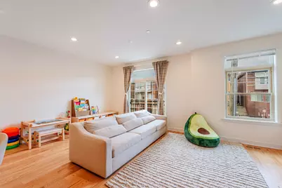 3239 S Stewart Avenue, Chicago, IL 60616 - Photo 6